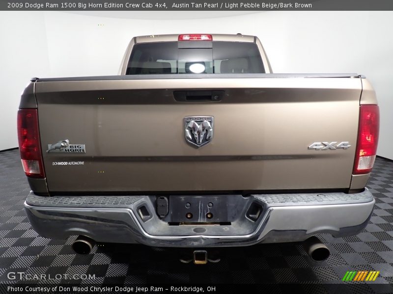 Austin Tan Pearl / Light Pebble Beige/Bark Brown 2009 Dodge Ram 1500 Big Horn Edition Crew Cab 4x4