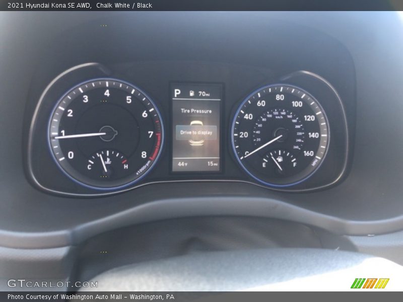 Chalk White / Black 2021 Hyundai Kona SE AWD