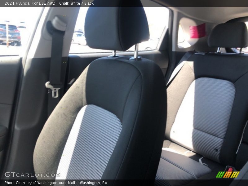 Chalk White / Black 2021 Hyundai Kona SE AWD