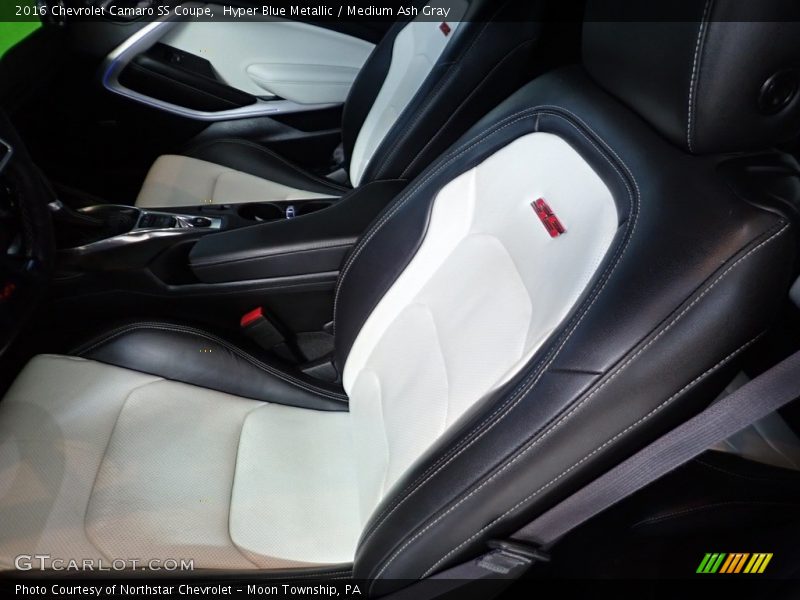 Hyper Blue Metallic / Medium Ash Gray 2016 Chevrolet Camaro SS Coupe