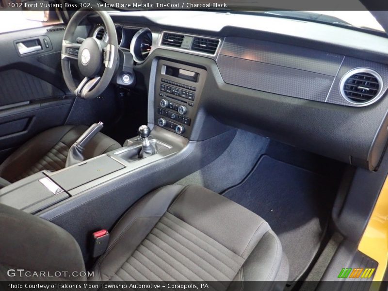 Yellow Blaze Metallic Tri-Coat / Charcoal Black 2012 Ford Mustang Boss 302