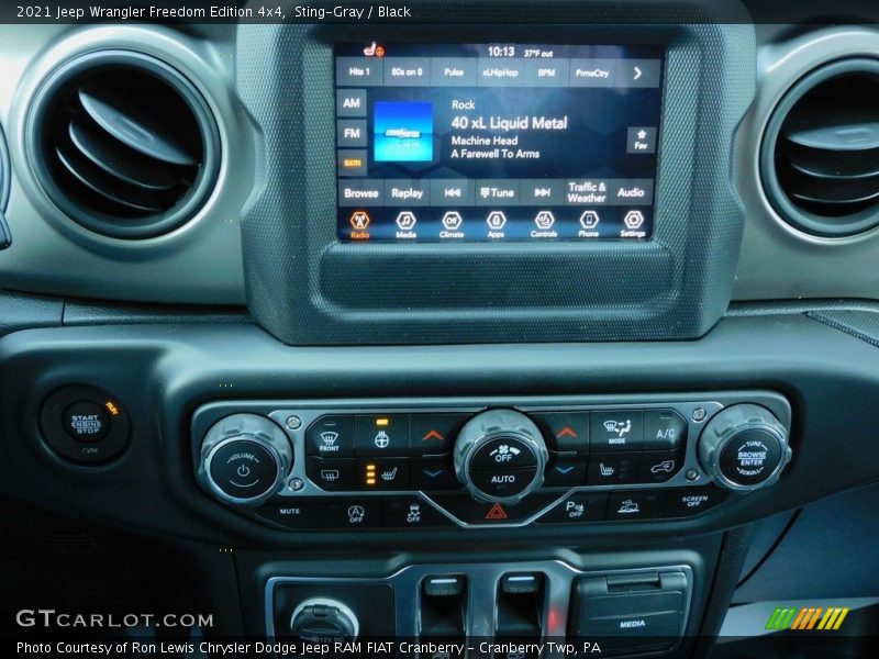 Sting-Gray / Black 2021 Jeep Wrangler Freedom Edition 4x4