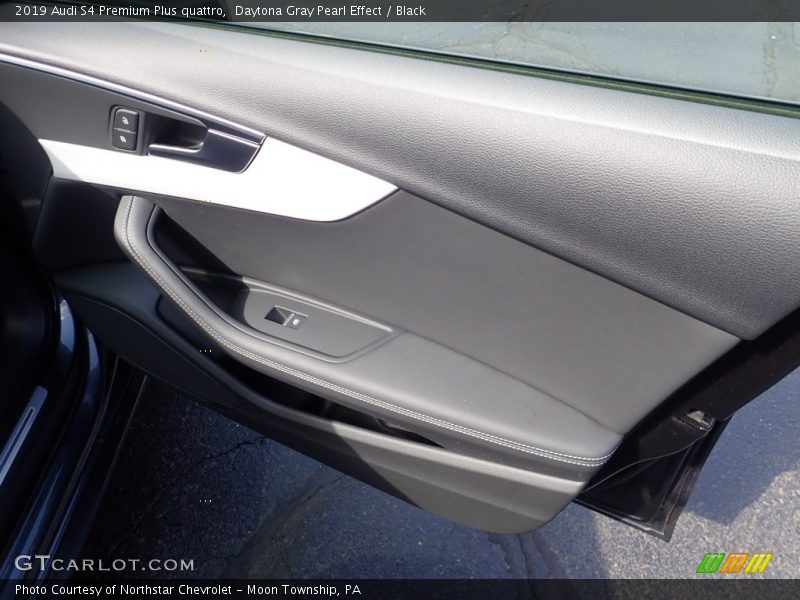 Daytona Gray Pearl Effect / Black 2019 Audi S4 Premium Plus quattro