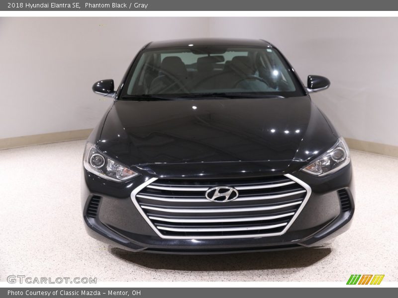 Phantom Black / Gray 2018 Hyundai Elantra SE
