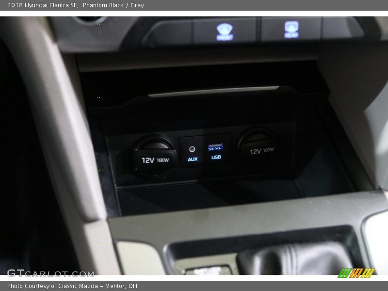 Phantom Black / Gray 2018 Hyundai Elantra SE