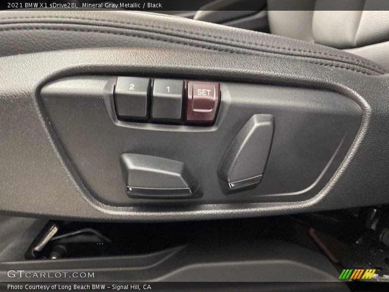 Mineral Gray Metallic / Black 2021 BMW X1 sDrive28i