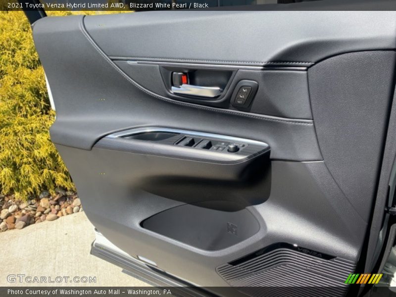 Blizzard White Pearl / Black 2021 Toyota Venza Hybrid Limited AWD