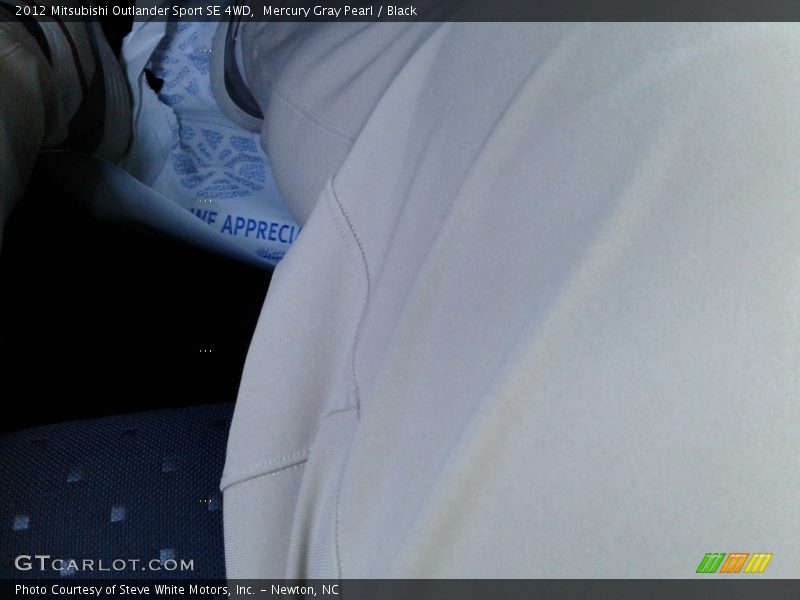 Mercury Gray Pearl / Black 2012 Mitsubishi Outlander Sport SE 4WD