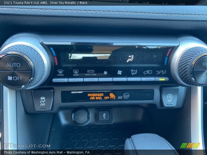 Silver Sky Metallic / Black 2021 Toyota RAV4 XLE AWD