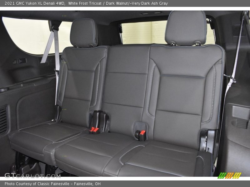 White Frost Tricoat / Dark Walnut/­Very Dark Ash Gray 2021 GMC Yukon XL Denali 4WD