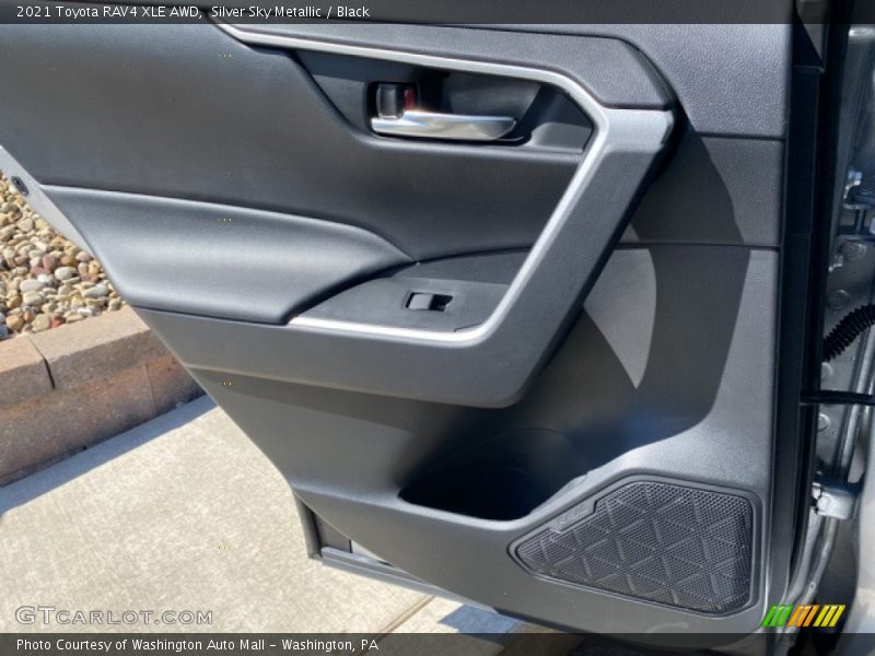 Silver Sky Metallic / Black 2021 Toyota RAV4 XLE AWD