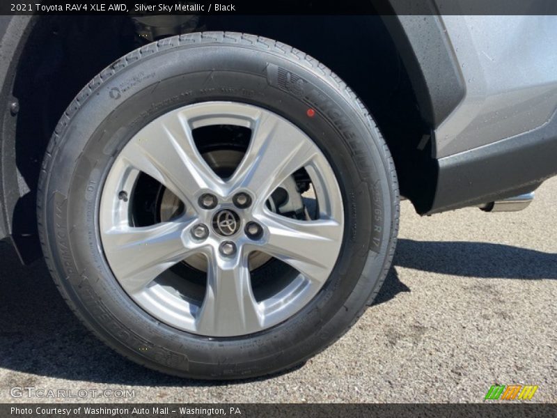 Silver Sky Metallic / Black 2021 Toyota RAV4 XLE AWD
