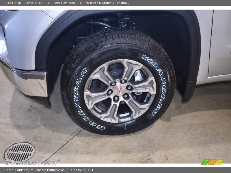 Quicksilver Metallic / Jet Black 2021 GMC Sierra 1500 SLE Crew Cab 4WD