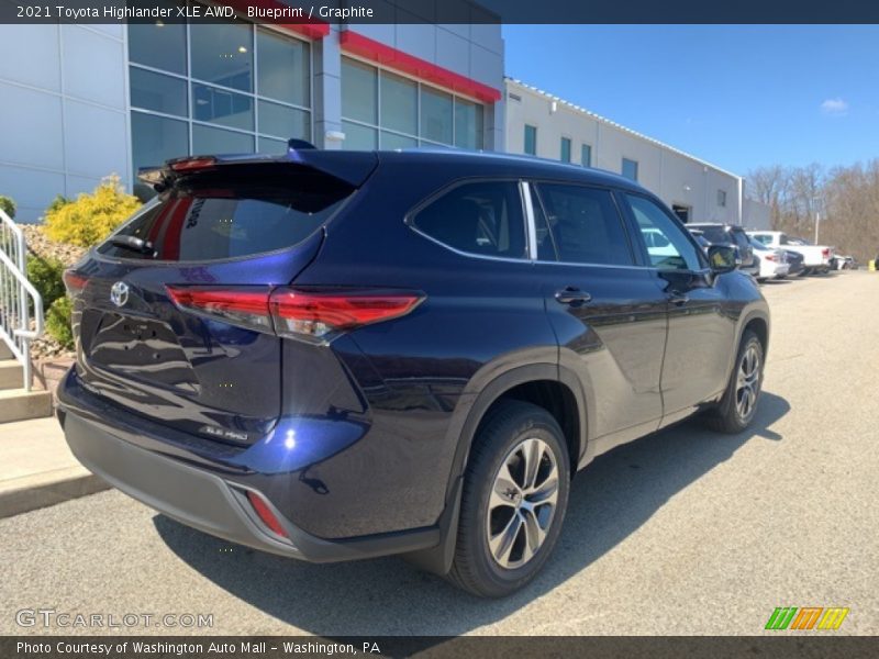 Blueprint / Graphite 2021 Toyota Highlander XLE AWD