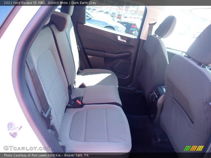 Oxford White / Dark Earth Gray 2021 Ford Escape SE 4WD
