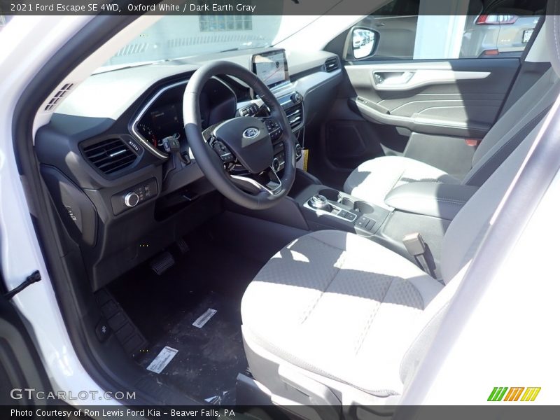 Oxford White / Dark Earth Gray 2021 Ford Escape SE 4WD