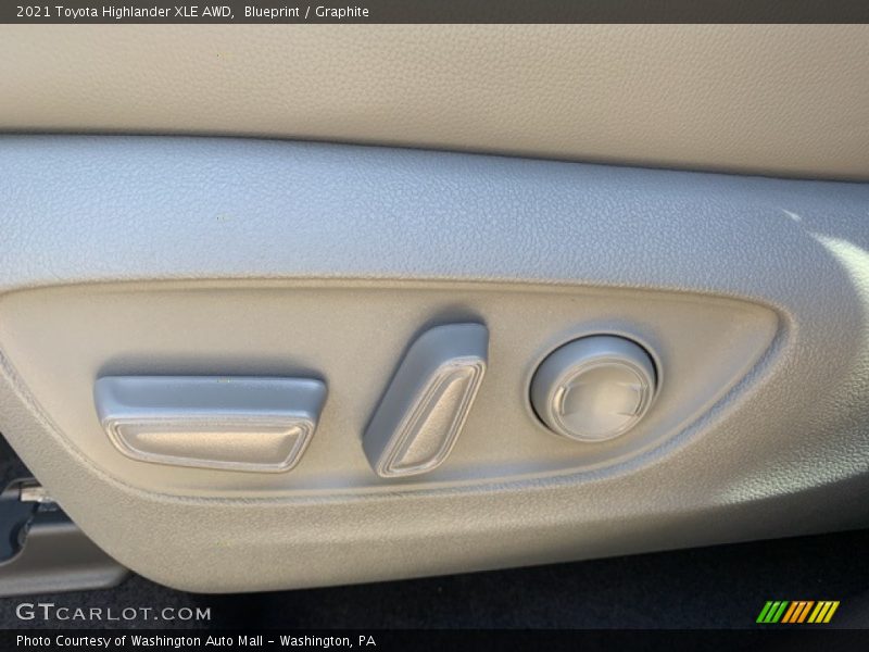 Blueprint / Graphite 2021 Toyota Highlander XLE AWD