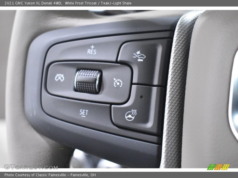 White Frost Tricoat / Teak/­Light Shale 2021 GMC Yukon XL Denali 4WD