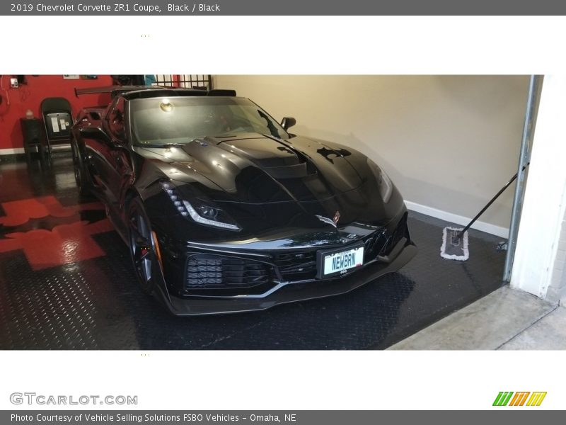 Black / Black 2019 Chevrolet Corvette ZR1 Coupe
