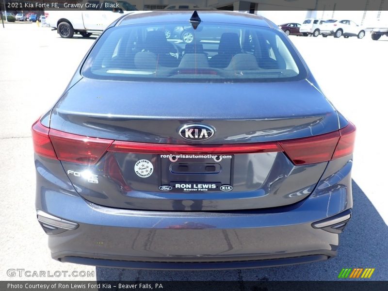Gravity Gray / Black 2021 Kia Forte FE