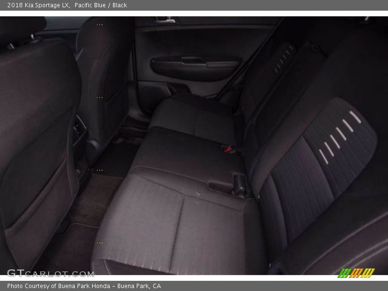 Pacific Blue / Black 2018 Kia Sportage LX