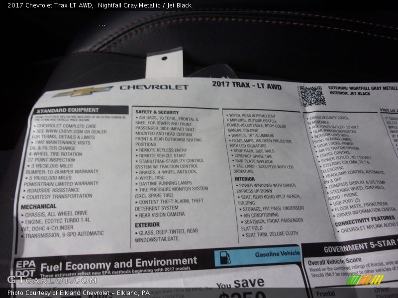 Nightfall Gray Metallic / Jet Black 2017 Chevrolet Trax LT AWD