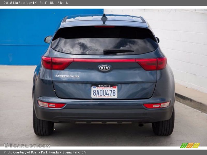Pacific Blue / Black 2018 Kia Sportage LX