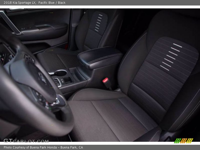Pacific Blue / Black 2018 Kia Sportage LX