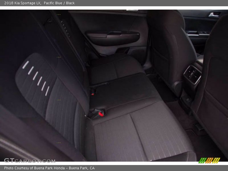 Pacific Blue / Black 2018 Kia Sportage LX