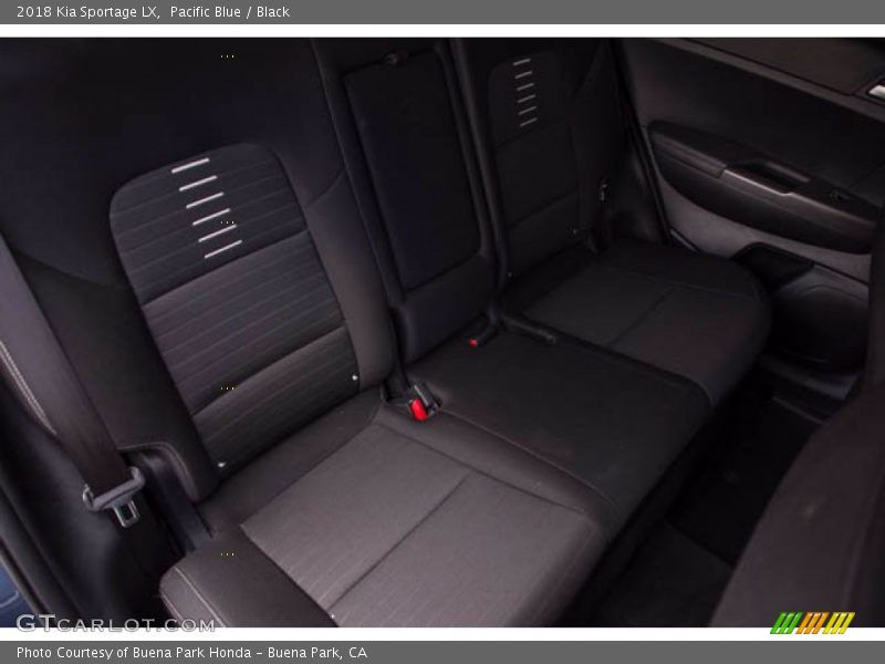 Pacific Blue / Black 2018 Kia Sportage LX