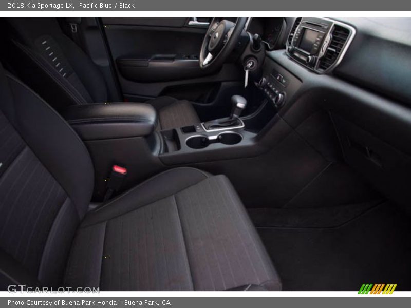 Pacific Blue / Black 2018 Kia Sportage LX
