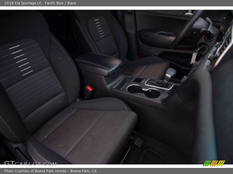 Pacific Blue / Black 2018 Kia Sportage LX