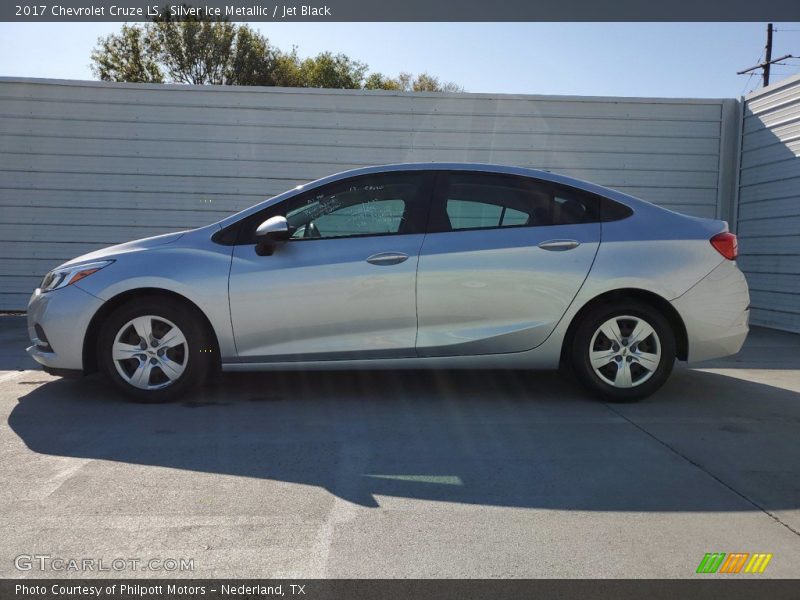 Silver Ice Metallic / Jet Black 2017 Chevrolet Cruze LS
