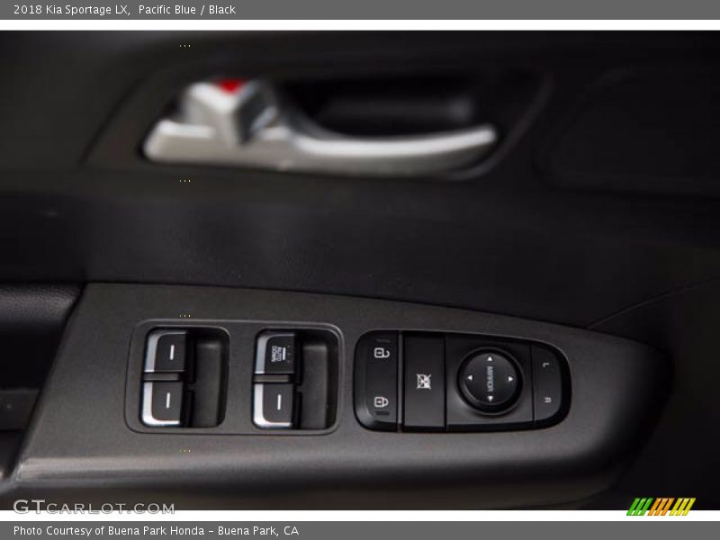 Pacific Blue / Black 2018 Kia Sportage LX
