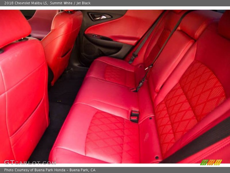 Summit White / Jet Black 2018 Chevrolet Malibu LS