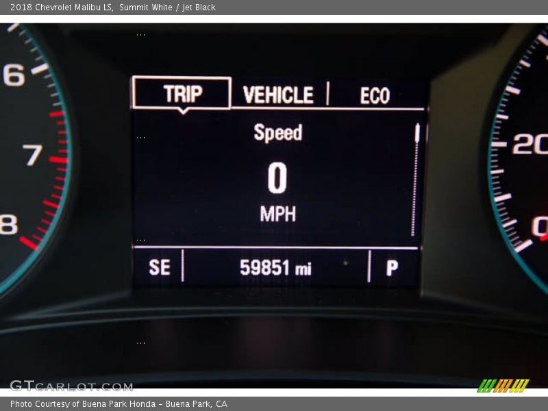 Summit White / Jet Black 2018 Chevrolet Malibu LS