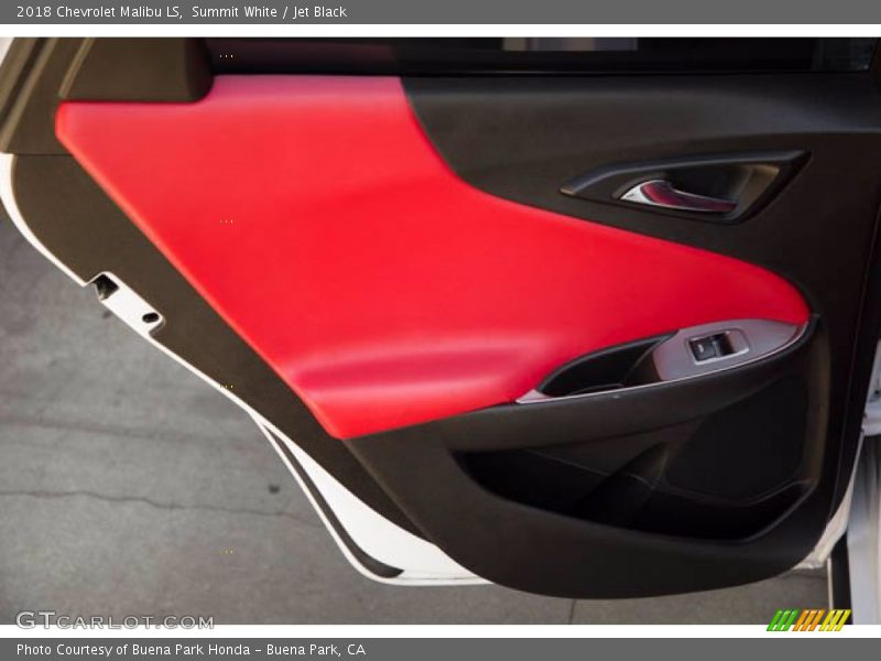 Summit White / Jet Black 2018 Chevrolet Malibu LS