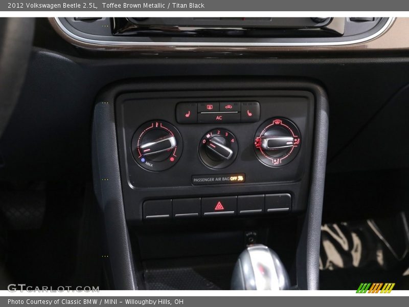 Toffee Brown Metallic / Titan Black 2012 Volkswagen Beetle 2.5L