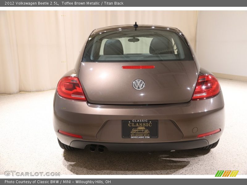 Toffee Brown Metallic / Titan Black 2012 Volkswagen Beetle 2.5L