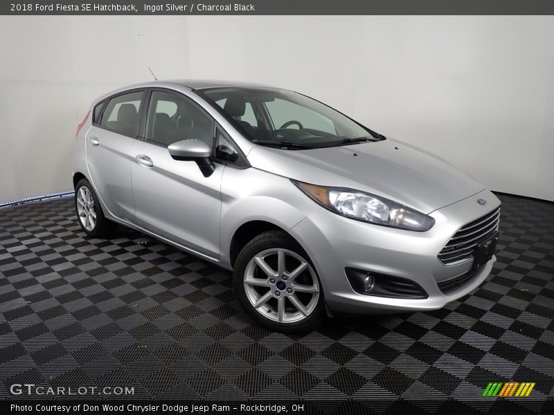 Ingot Silver / Charcoal Black 2018 Ford Fiesta SE Hatchback