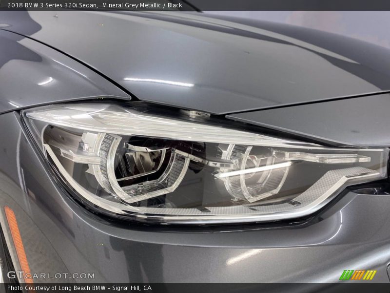 Mineral Grey Metallic / Black 2018 BMW 3 Series 320i Sedan