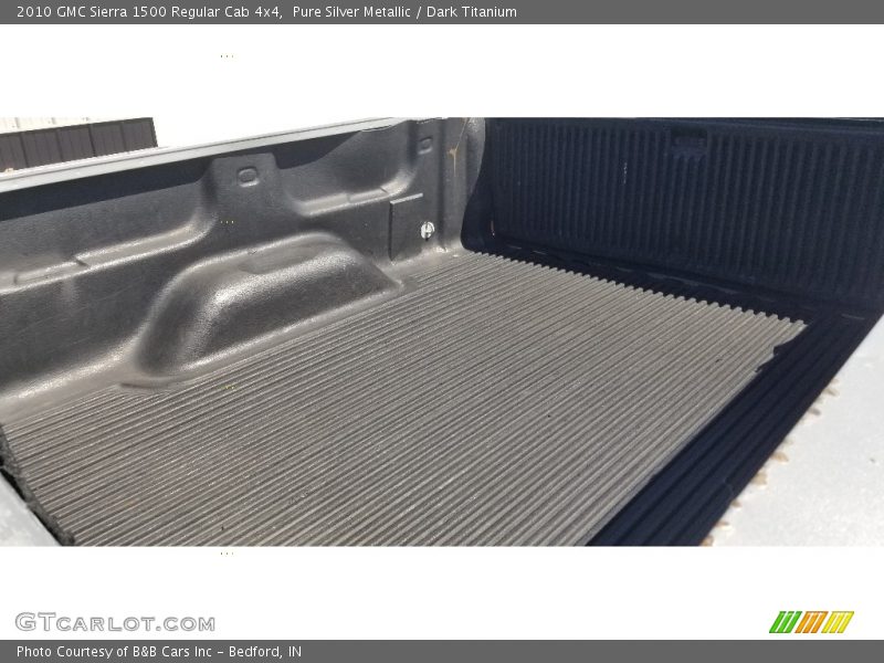 Pure Silver Metallic / Dark Titanium 2010 GMC Sierra 1500 Regular Cab 4x4