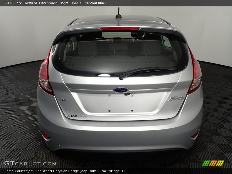 Ingot Silver / Charcoal Black 2018 Ford Fiesta SE Hatchback