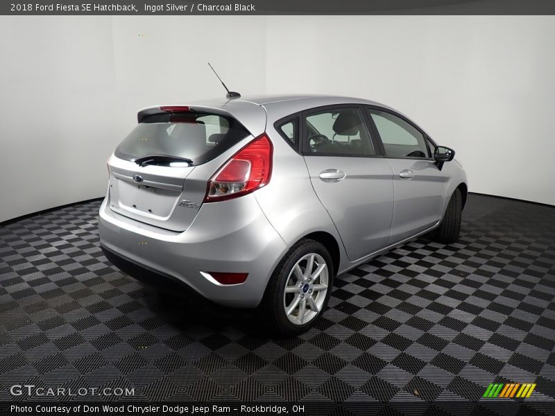 Ingot Silver / Charcoal Black 2018 Ford Fiesta SE Hatchback