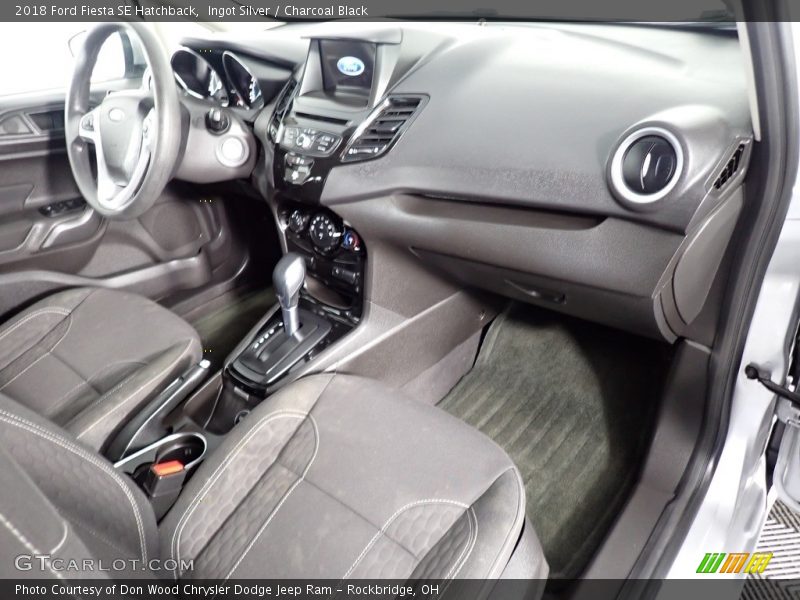 Ingot Silver / Charcoal Black 2018 Ford Fiesta SE Hatchback