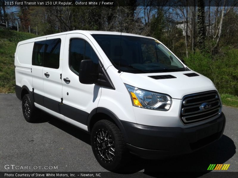 Front 3/4 View of 2015 Transit Van 150 LR Regular
