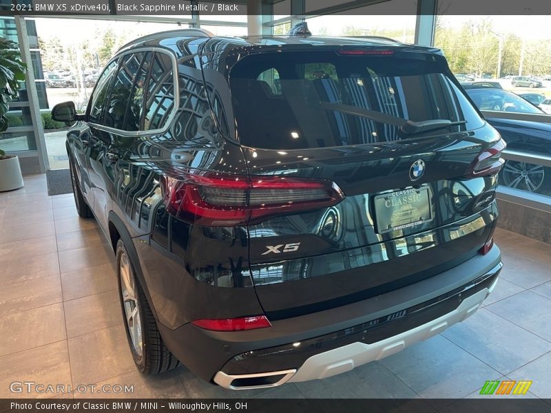 Black Sapphire Metallic / Black 2021 BMW X5 xDrive40i