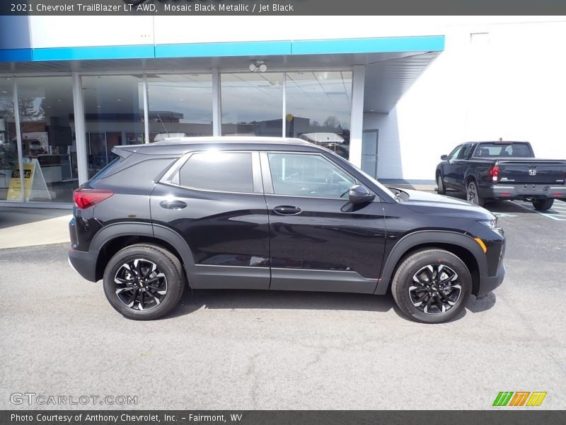 Mosaic Black Metallic / Jet Black 2021 Chevrolet TrailBlazer LT AWD
