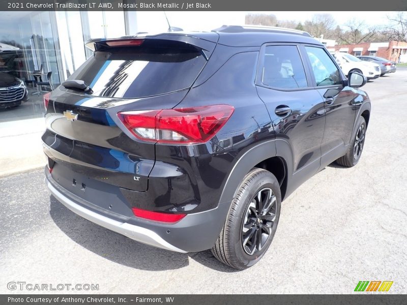 Mosaic Black Metallic / Jet Black 2021 Chevrolet TrailBlazer LT AWD