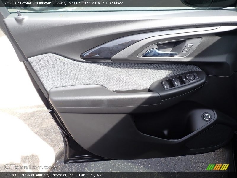 Mosaic Black Metallic / Jet Black 2021 Chevrolet TrailBlazer LT AWD